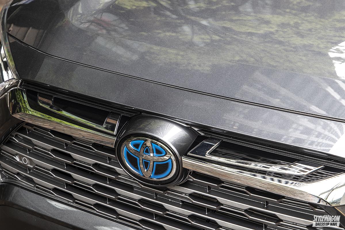 ディーラーで買える「モデリスタ」のRAV4ボディキットはメッキ