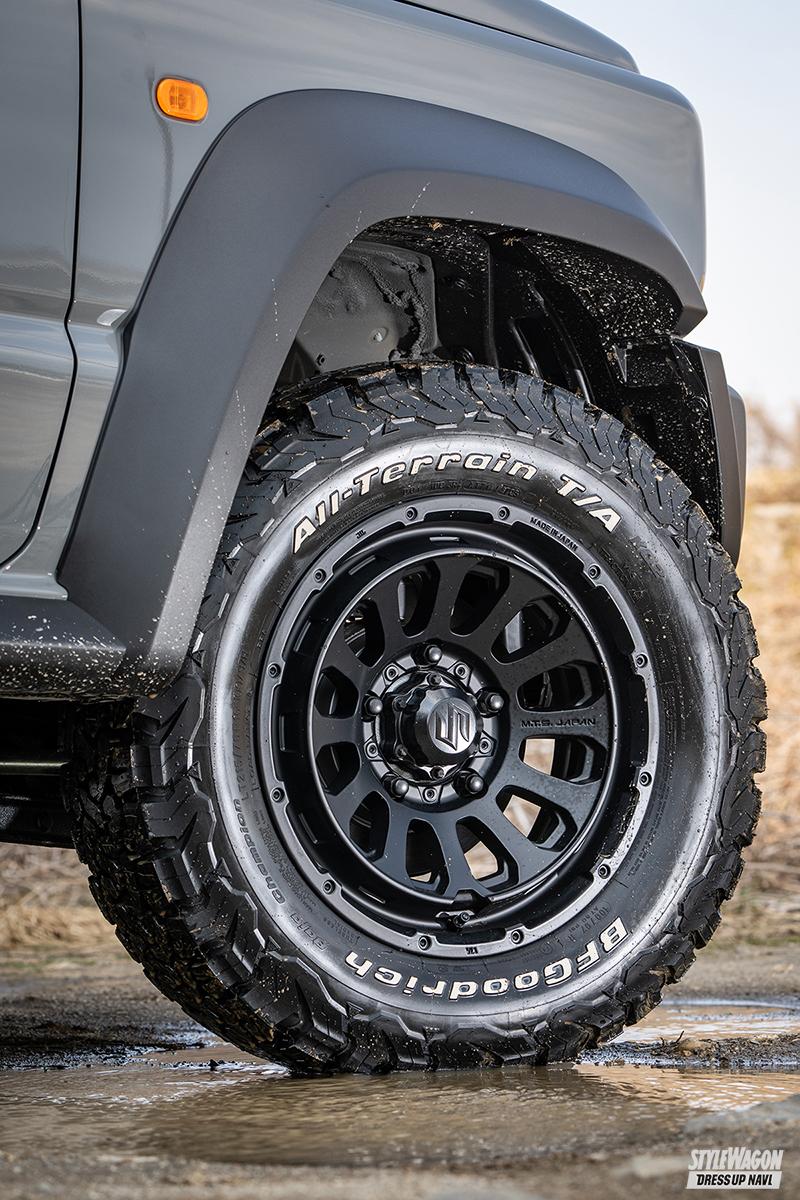 X CROSS TW×ジムニー】アウトドアが最高に似合う、深さ最大級の