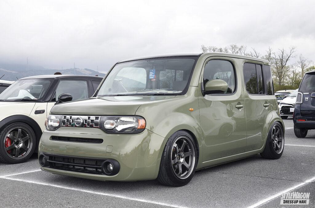 USスタイルな『キューブ』に似合う！ “ボルクレーシングTE37ソニックSL